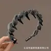 Faixa de Cabelo Ondulada para Mulheres 2025 Novo Estilo Faixa Craniana Alta com Dentes para Lavar o Rosto, Presilha de Cabelo Antiderrapante, Acessório de Cabelo Elegante