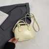 Bolsa Almofada Casual da Moda para Mulheres, Bolsa Transversal Simples e Versátil, Nova Bolsa de Ombro Cor Sólida Primavera 2026