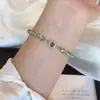 Ondas de Verde/Contas Polidas a Fogo Verde Oliva Importadas Fio Elástico Pulseira de Contas Tchecas para Mulheres Joia Versátil de Alto Padrão Estilo Fresco