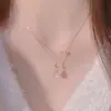 Colar de Calcedônia Borboleta Mais Vendido para Mulheres, Design Simples e Elegante de Gota, Corrente Versátil e na Moda para Clavícula Atacado