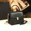 Bolso de Mano Cuadrado Pequeño de Marca Nueva 2026, Bolso Cruzado, Bolso de Mujer de Charol Brillante con Patrón de Cocodrilo y Cabeza de Serpiente, Moderno y Exquisito