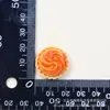 Simulación gofre pan galleta resina accesorios pegamento de crema diy agujero zapatos pasador funda de teléfono móvil parche venta al por mayor