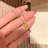 Collar de Plata de Ley S925 con Diamante Amarillo Brillante de Ocho Garras para Mujer, Estilo Vintage de Lujo Ligero, Diseño de Nicho de Alta Gama, Cadena Popular para Clavícula