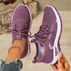 Zapatos cruzados nuevos de primavera para mujer, de suela blanda, cómodos, casuales, zapatillas de punto volador de corte bajo, cómodas y a la moda
