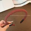 Diadema retro de alta calidad con dientes para otoño e invierno para mujer, diseñada para realzar la apariencia de la coronilla, nuevo estilo 2026, antideslizante, accesorio para el cabello versátil