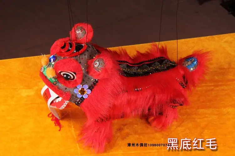 黑底红毛.jpg