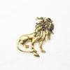Accesorios de ropa de alta gama de moda europea y americana, broche de león con personalidad para traje de hombre, broche de animal retro de moda al por mayor