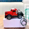 Chaveiro Pingente Modelo de Carro Puxar para Trás Criativo Pingente de Chaveiro de Motocicleta Pingente Legal para Mochila Escolar Pequeno Presente Venda por Atacado