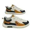 Otoño 2026 Nuevo de Moda Panel de Cuero Casual Estilo Coreano Estudiante Suela Suave Todas las Estaciones Impermeable Tenis Blancos Z908-1