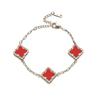 Moda Plata Serie Diamante Flor de Cuatro Hojas Traje Mujeres Personalidad Europea y Americana Retro Juego de Cuatro Piezas Popular en Internet Primera Joyería