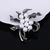 Broche de Flor de Liga Europeu e Americano Retro Transfronteiriço, Acessório de Roupa de Luxo de Alta Qualidade, Broche de Camélia