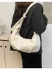 Bolso de hombro casual estilo francés, versión coreana, diseño de nube plisada, gran capacidad, bolso sencillo y versátil para mujer