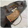 Bolso de cadena acolchado estilo Chanel para mujer, nuevo bolso de moda para hombro o axila, bolso cruzado simple para el día a día, bolso de media luna