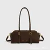 Bolsa Boston Longa de Camurça para Ombro Feminina 2026 Novo Estilo Bolsa Baguete de Ombro Único Bolsa de Mão Casual Bolsa Transversal Fashion