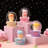 Presentes criativos bola de cristal luminosa enfeites de boneca de desenho animado brinquedos infantis presentes atacado presentes fofos de luz noturna
