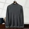 Nuevo Suéter de Cachemira Grueso Holgado de Cuello Medio Alto para Hombre Otoño/Invierno 2026 Tejido de Punto Base de Lana