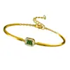 Pulsera de Trébol de Cuatro Hojas Chapada en Oro de 18 Quilates de Acero de Titanio, Simple, Nicho, Elegante, Pulsera de Alta Gama, Elegante, Lujo Accesible y Joyería Personalizada