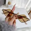 Nuevas Gafas de Sol Pequeñas de Marco en Forma de Diamante Metal de Medio Marco Europeas y Americanas para Mujer con Incrustaciones de Diamantes Perlas Anti-UV de Gama Alta para Hombre