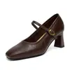 Sapatos de salto alto retrô estilo francês para mulheres, novo modelo outono 2026, bico quadrado, versátil para o trabalho, estilo minimalista, salto grosso, elegante Mary Jane