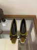 Mocasines Cuadrados Retro Franceses Versátiles para el Trabajo con Tacón Alto y Aumento Interno de Altura con Moño