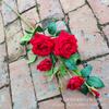 Rosa de Simulación 5-cabezas Rosa Flannery Rosa Cuerno Planta de Simulación Boda Guía de Camino Decoración de Ingeniería Suave para el Hogar