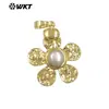 Wt-Jp413 Acessórios de Pingente de Flor de Latão Inlaid com Pérola, Modernos e Personalizados, Podem Ser Usados como Acessórios de Brincos ou Colares