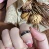 Anillo de acero de titanio con diseño de conejo para mujer, diseño de nicho, sensación de alto nivel, sin decoloración, anillo de dedo abierto personalizado de moda.