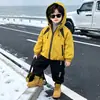 Chaqueta con capucha de doble cara para niño Otoño e Invierno Estilo coreano Estilo genial para niños pequeños Bebés Niños Chaqueta gruesa de invierno con felpa