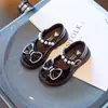Zapatos de cuero para niñas, zapatos de cuero negros, zapatos de cuero estilo británico, zapatos de princesa Mary Jane, nuevos zapatos de bebé súper suaves de otoño.
