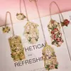 Fabricante personaliza marcadores de página de latão vintage, acessórios de metal finamente esculpidos, presentes culturais e criativos, podem ser impressos com logotipo