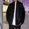 Camisa de Manga Larga Nueva Primavera y Otoño 2026 con Diseño de Puntadas Negras, Top de Moda para Hombre con Cuello de Solapa, Tendencia