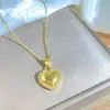 Conjunto de Colar e Brincos Fashionable Transfronteiriço com Zircônia Incrustada Conjunto de Duas Peças Trevo de Quatro Folhas Totalmente Diamantado Versátil Joias de Luxo Leve