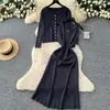 Elegante Conjunto Estilo Francés para Mujer: Conjunto de Dos Piezas para Otoño e Invierno, con un Estilo Suave que Incluye un Cárdigan de Punto de Manga Larga con Cuello Redondo y un Vestido Largo sin Mangas