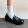 2026 Estilo Coreano Bico Redondo Estilo Britânico Mocassins Simples Corte Profundo Salto Grosso Sapatos Únicos Para Ir ao Trabalho Slip-ons Retrô Sapatos Pequenos de Couro