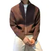 Cárdigan versátil de color liso con cremallera, suéter de punto para hombre, abrigo suéter estilo británico ajustado para otoño/invierno, prenda exterior para hombre con cuello alto, cuello medio alto