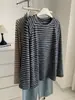 Camiseta de Manga Larga Lyocell con Rayas Contrastantes, Estilo Holgado y Relajado, para Mujer, Otoño/Invierno 2026, Camiseta Base Engrosada, Suave al Tacto Cepillado
