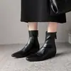 Botas Slim Estilo Coreano Invisibles que Aumentan la Altura 2026 Otoño/Invierno Tacón Medio Punta Cuadrada Pequeña Elásticas de Caña Corta que Envuelven la Pierna para Mujer