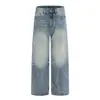Jeans lavados de color azul claro estilo americano Fengmei, unisex, con un corte limpio, un diseño tridimensional, holgado y casual que crea un efecto adelgazante, y estilo de pierna ancha