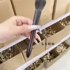 Brocha para Rubor Iluminador Xuanhu Hair Slope Brocha para Maquillaje de Pelo Animal Especial Cangzhou para Base Líquida en Pasta
