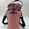 Venda quente Amazon bolsa para garrafa de água magnética para yoga e fitness grande capacidade copo de água para fitness bolsa mensageiro fábrica em estoque atacado