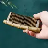 Pente Criativo de Bambu e Sândalo Verde, Pente Dentado Feito à Mão, Pente de Madeira Esculpido Retrô, Pente de Sândalo Portátil para Presente Atacado