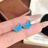 Nueva Versión de Alta Gama del Mismo Estilo que en Xiaohongshu: Pendientes Pequeños de Mariposa Trébol con Turquesa Azul, Lujo Ligero y Sensación de Alta Gama