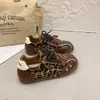 Casual Esportivo Respirável Retro Leve Nicho Outono/Inverno Sapatos Forrest Gump Moda Feminina Sapatos de Treino Alemães 2026 Novo Estilo