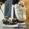 Novos Sapatos Masculinos de Verão 2026: Tênis de Couro Respiráveis com Sola Grossa para Aumento de Altura, Tênis de Lona Versáteis para Estudantes, Tênis Board Masculino