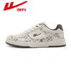 Zapatos de Hombre Pull Back Tenis de Hombre 2025 Primavera Nuevos Zapatos Deportivos Transpirables Versátiles de Hombre Flor de Marañón Zapatos Pequeños Blancos