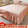 Falda de cama de una pieza de algodón 100% teñido en hilo Clase A, juego de tres piezas de colcha de algodón lavado a cuadros, protector de colchón antideslizante, cubrepolvo Simmons