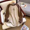 Sudadera Térmica de Forro Polar Talla Grande Otoño e Invierno Holgada Adelgazante Cálida para Mujer, Camiseta Base Bordada de Longitud Media Top de Moda