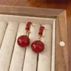 Novos Brincos de Tarraxa Redondos com Pingente Gota de Óleo Chineses Design Sensorial Nicho Moda Simples Brincos Retro Versátil Leve Luxo Acessórios para Orelha