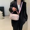 Nova Bolsa de Ombro Fashion Verão 2024 Feminina de Mão Axila Lona Casual Casual Bolsa de Maquiagem Bolsa Quadrada Pequena