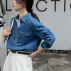 Foto real camisa jeans estilosa feminina outono novo design senso nicho sobreposição camisa azul top de manga comprida